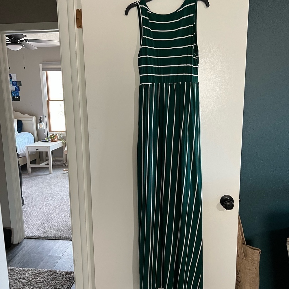 small ankle length maxi green and white striped dress, has pockets! - Picture 2 of 4